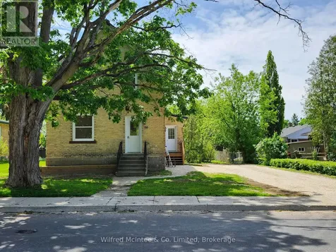 471 9th Street Hanover ON N4N 1M1