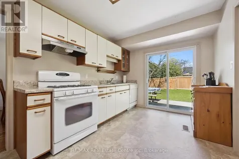 8 Harcourt Drive Guelph (dovercliffe Park/old University) ON N1G 1J6
