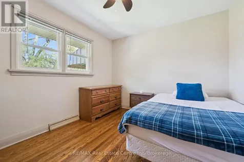 8 Harcourt Drive Guelph (dovercliffe Park/old University) ON N1G 1J6