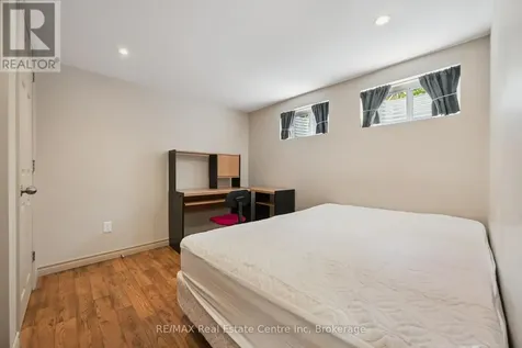 8 Harcourt Drive Guelph (dovercliffe Park/old University) ON N1G 1J6