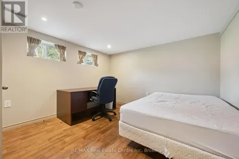 8 Harcourt Drive Guelph (dovercliffe Park/old University) ON N1G 1J6