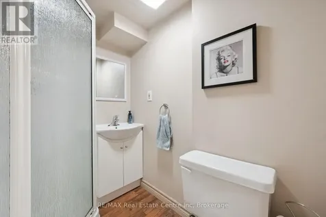 8 Harcourt Drive Guelph (dovercliffe Park/old University) ON N1G 1J6