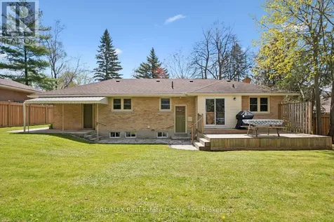 8 Harcourt Drive Guelph (dovercliffe Park/old University) ON N1G 1J6