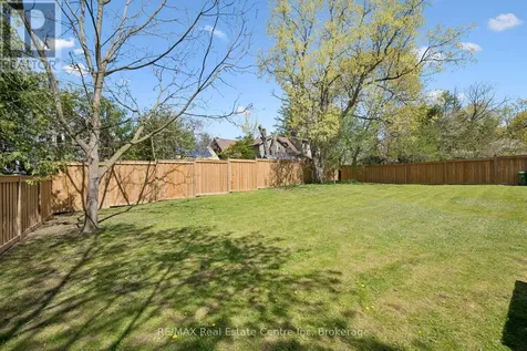 8 Harcourt Drive Guelph (dovercliffe Park/old University) ON N1G 1J6