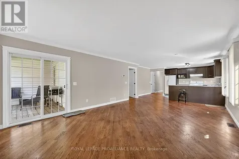 157 Steacy Gardens East Brockville ON K6V 0B5