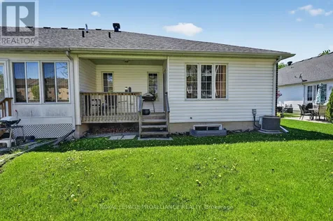 157 Steacy Gardens East Brockville ON K6V 0B5