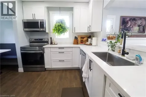 1429 Highway No 8 Stoney Creek ON L8E 5K8
