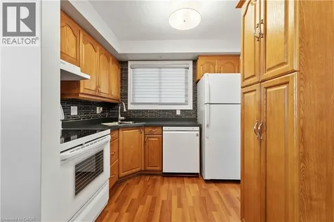 225 Berko Avenue Hamilton ON L8V 2R6