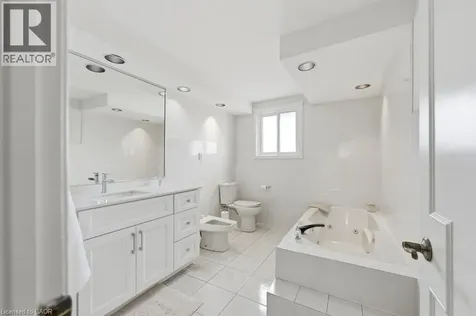 68 Nugent Drive Hamilton ON L8H 2M8