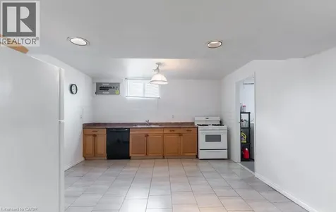 68 Nugent Drive Hamilton ON L8H 2M8