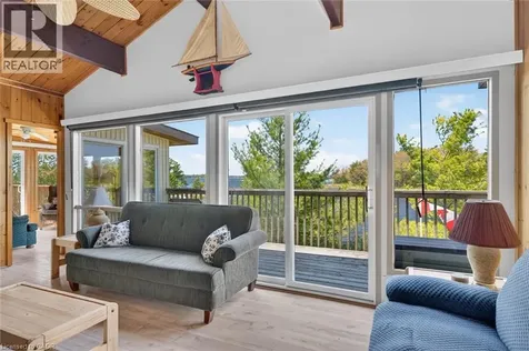 29 Ginn-beach Drive The Archipelago ON P0G 1G0