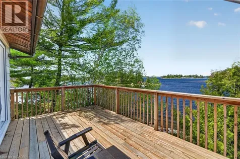 29 Ginn-beach Drive The Archipelago ON P0G 1G0