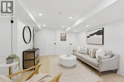 173 West 19th Street Hamilton ON L9C 4H9