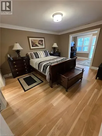 10 Archdeacon Clark Trail Hamilton ON L9B 2M2