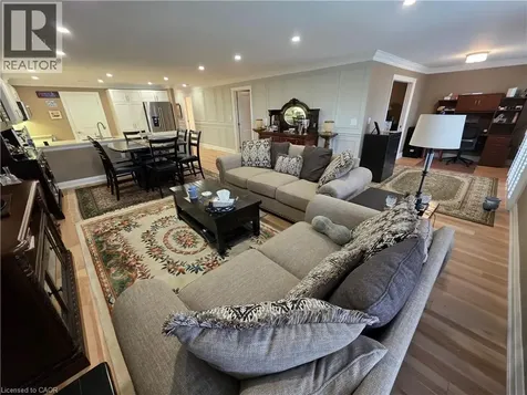 10 Archdeacon Clark Trail Hamilton ON L9B 2M2