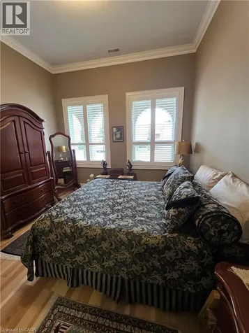 10 Archdeacon Clark Trail Hamilton ON L9B 2M2