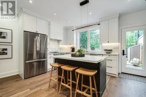 54 Sproat Avenue Toronto (south Riverdale) ON M4M 1W4