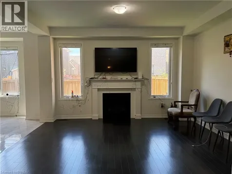18 Dolucci Crescent Brampton ON L7A 5E9