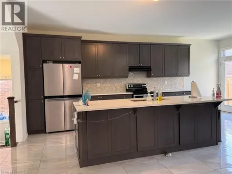 18 Dolucci Crescent Brampton ON L7A 5E9