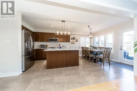 43 Hoard Avenue North New Tecumseth ON L9R 0M7
