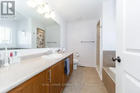 43 Hoard Avenue North New Tecumseth ON L9R 0M7
