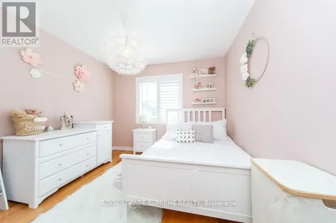 43 Hoard Avenue North New Tecumseth ON L9R 0M7