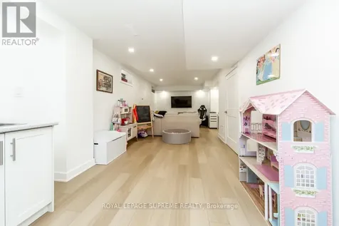 43 Hoard Avenue North New Tecumseth ON L9R 0M7