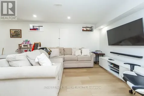43 Hoard Avenue North New Tecumseth ON L9R 0M7