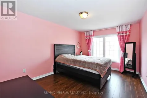 8 Townwood Drive Richmond Hill ON L4E 4Y3
