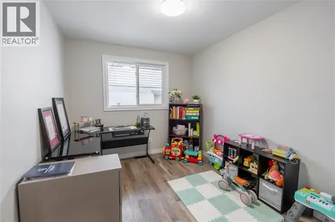 462 Davis Street Sarnia ON N7T 1C4