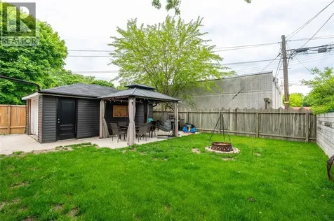 462 Davis Street Sarnia ON N7T 1C4