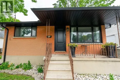 462 Davis Street Sarnia ON N7T 1C4
