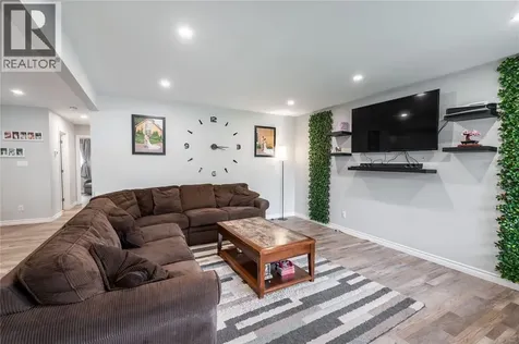 462 Davis Street Sarnia ON N7T 1C4