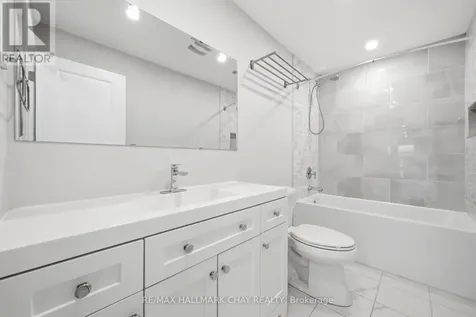71 Lakeshore Road East Oro-medonte ON L0L 2E0