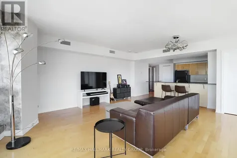 200 Rideau Street Ottawa ON K1N 5Y1