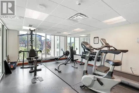 200 Rideau Street Ottawa ON K1N 5Y1