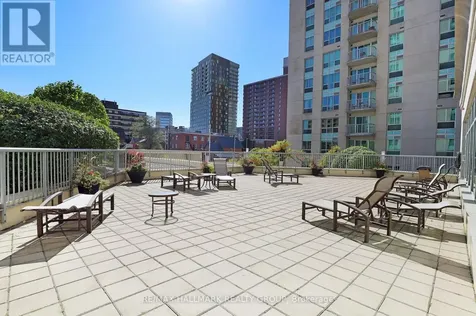 200 Rideau Street Ottawa ON K1N 5Y1