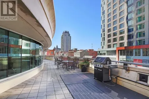 200 Rideau Street Ottawa ON K1N 5Y1