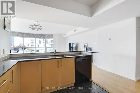 200 Rideau Street Ottawa ON K1N 5Y1