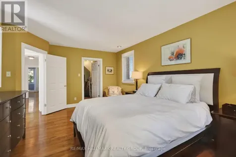 2043 Riverside Drive Ottawa ON K1H 7X1