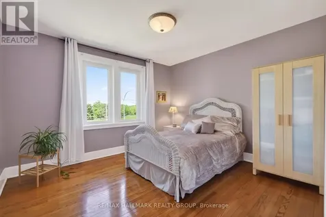 2043 Riverside Drive Ottawa ON K1H 7X1