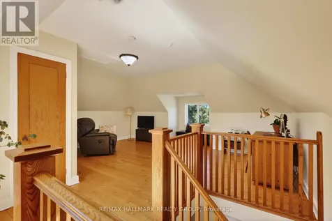 2043 Riverside Drive Ottawa ON K1H 7X1