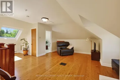 2043 Riverside Drive Ottawa ON K1H 7X1