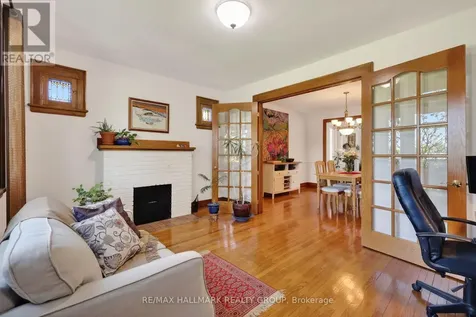2043 Riverside Drive Ottawa ON K1H 7X1