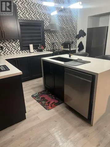 792 Pierre Avenue Windsor ON N9A 2K5