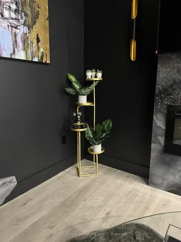 792 Pierre Avenue Windsor ON N9A 2K5