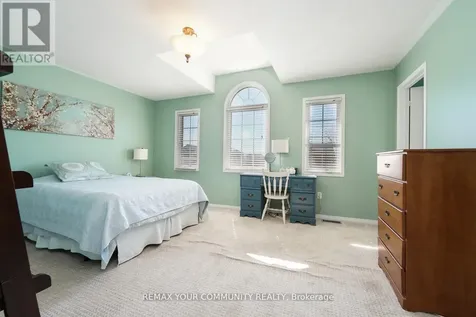109 Collis Drive Aurora ON L4G 7V2