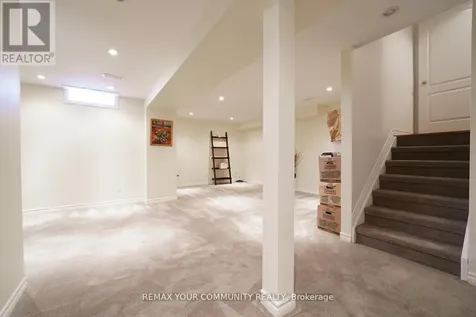 109 Collis Drive Aurora ON L4G 7V2