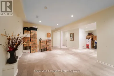 109 Collis Drive Aurora ON L4G 7V2