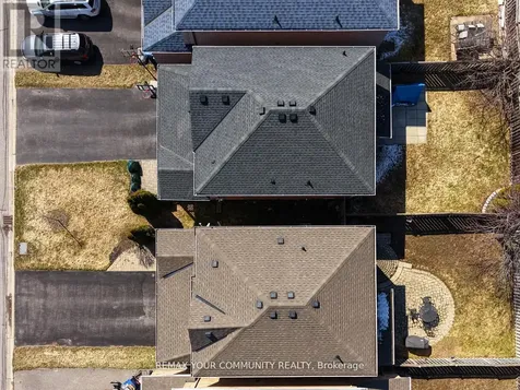 109 Collis Drive Aurora ON L4G 7V2